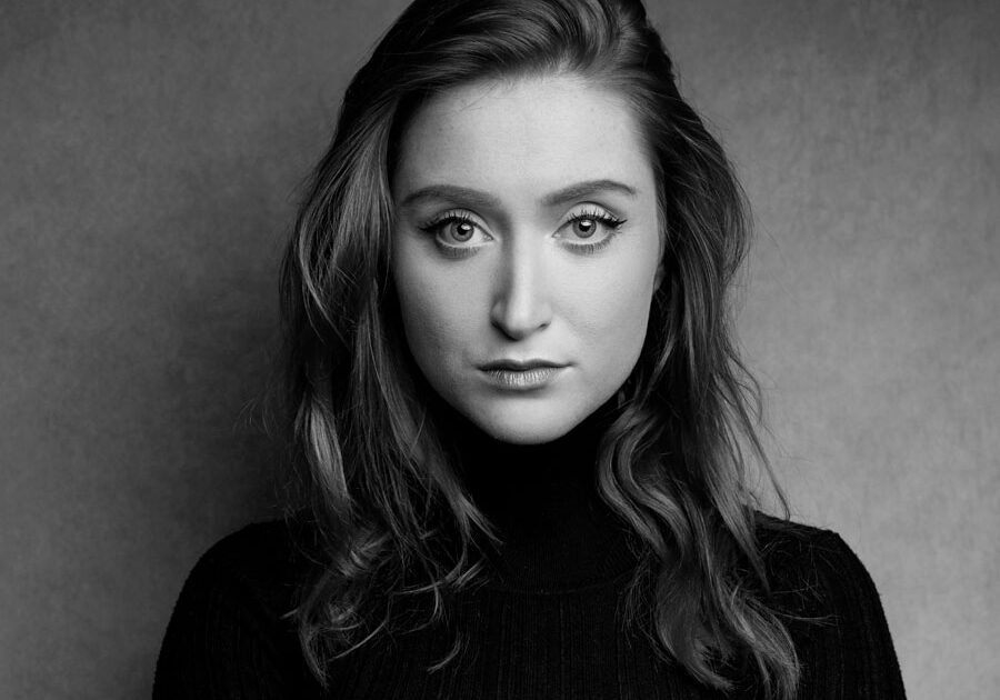 eva-ohara-portrait-photo-b-and-w